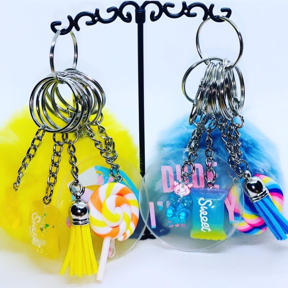 Pride Keychain puffs 🌈 - Picture 3 of 4